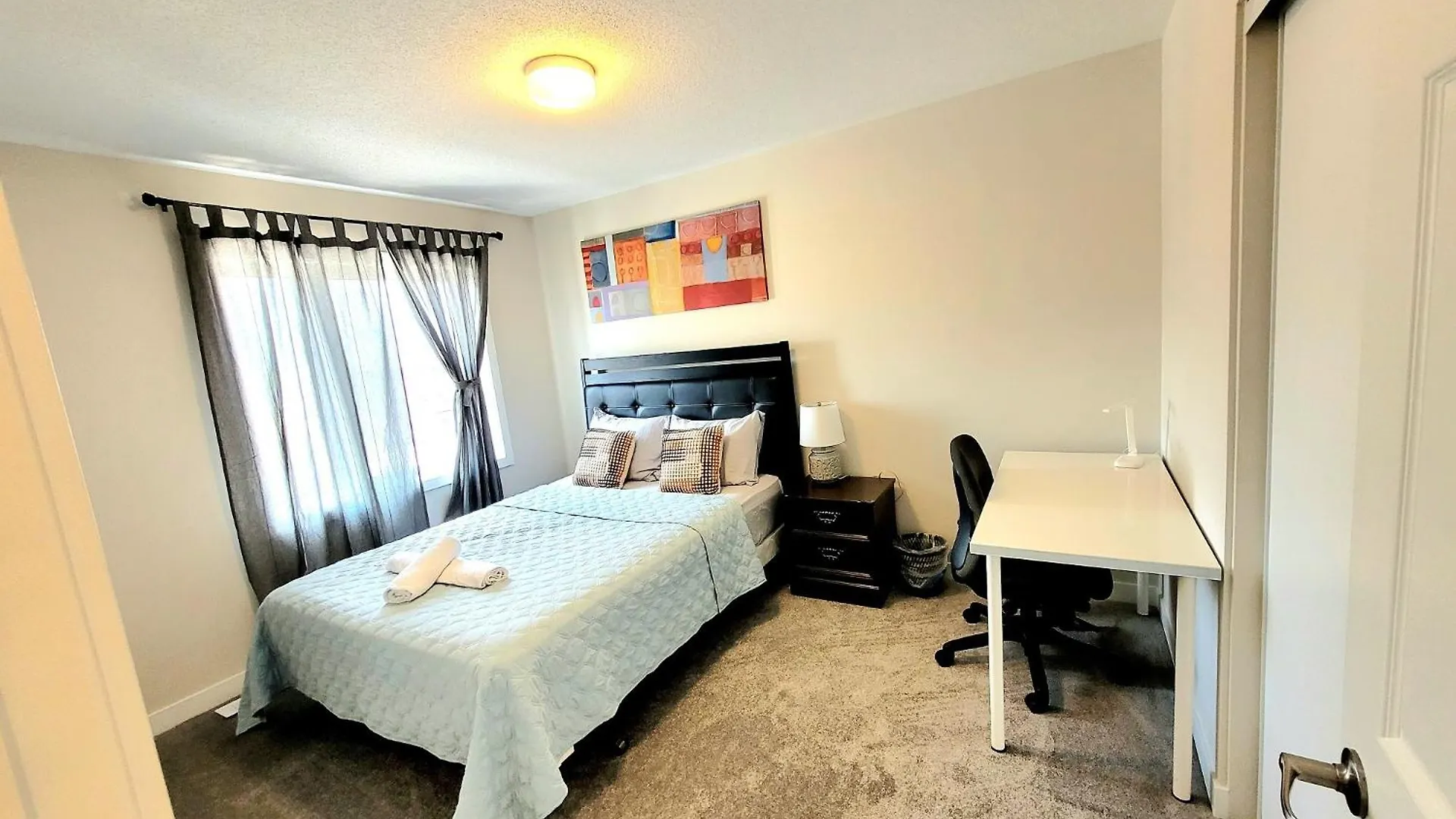 The Blissville Ottawa Homestay
